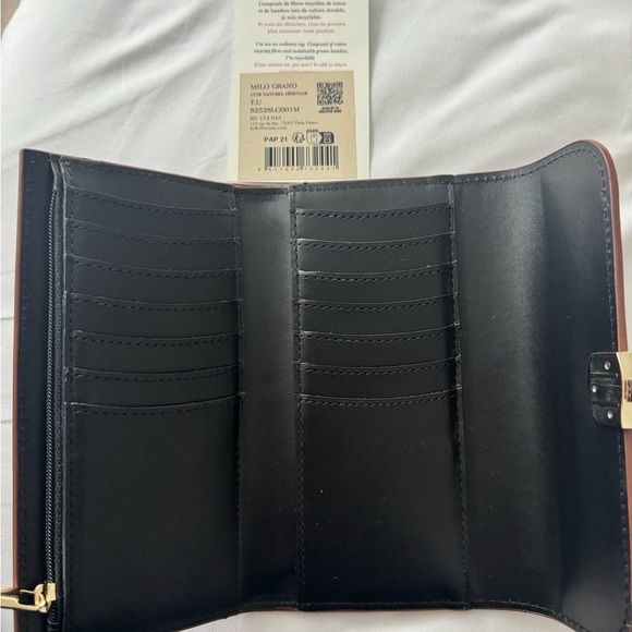 Sézane Milo Large Leather Wallet - Picture 6 of 9